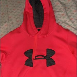 Under Armour sweatshirt